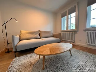 Wohnzimmer mit Schlafcouch