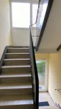 Helles gepflegtes Treppenhaus im Haus 55