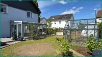 Hier können Kinder spielen und Eltern die Freizeit genießen