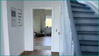 ...im Erdgeschoss verbindet alle Räume
