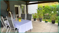 Die Terrasse ist Sommer wie Winter gut nutzbar