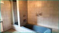 ....Dusche und Badewanne