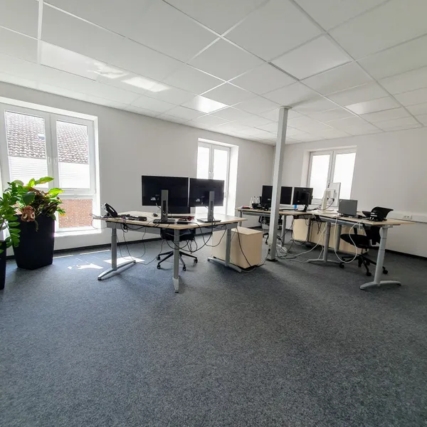 ** Moderner NEUBAU - Lift Bürogebäude in Sankt Lorenz mit Parkplätzen / Provisionsfrei ***