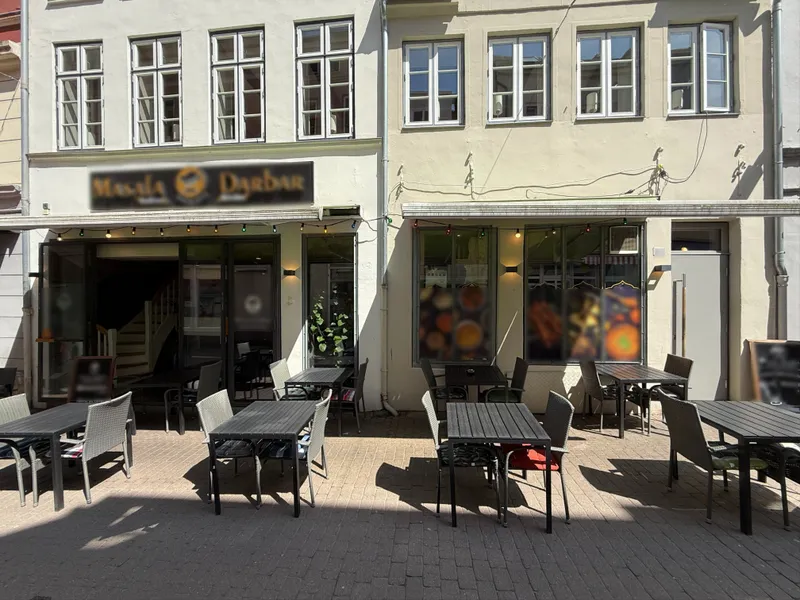 +++ Exklusive Chance – stark frequentiertes Geschäftshaus in Lübecks 1A-Lage ! +++