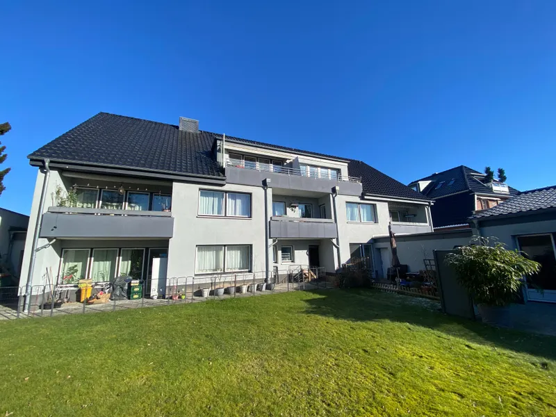 Gepflegtes Mehrfamilienhaus mit 11 WE