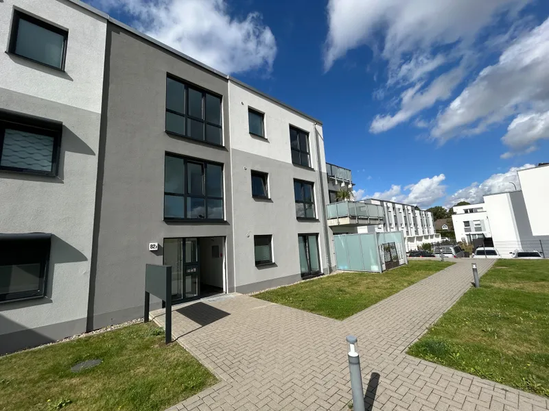 Sonniges Penthouse – Stellpatz und Fahrstuhl – Bad Schwartau