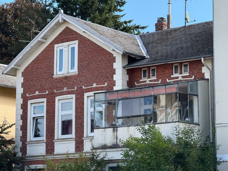 Gr&uuml;nderzeitvilla St. J&uuml;rgen – Erdgescho&szlig; frei – Wohnen oder Gewerbe