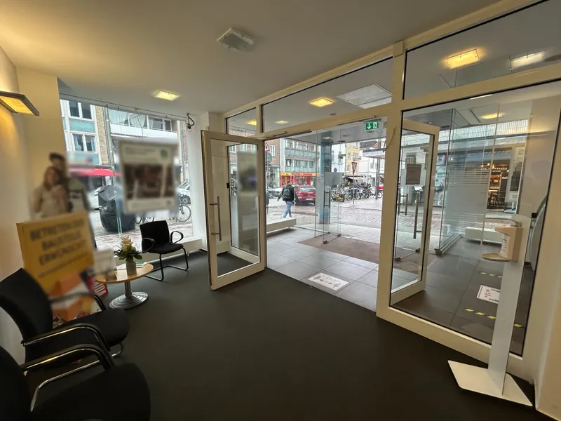 Büro- oder Praxisnutzung in prägnanter Sichtlage