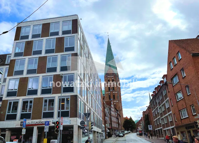 Arbeiten im historischen Zentrum: Moderne Gewerbeeinheit an der Marienkirche!!!