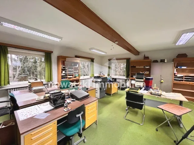 Gutshof – Renovierte B&uuml;ro-/ Praxisfl&auml;che – Vor den Toren L&uuml;becks