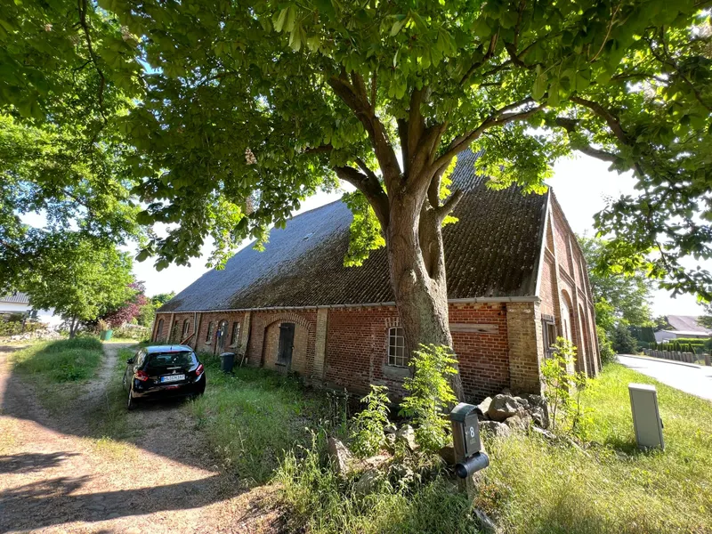 +++ PREISREDUZIERUNG! +++ Denkmalgesch&uuml;tzte Scheune mit Nebengeb&auml;ude im Kl&uuml;tzer Winkel