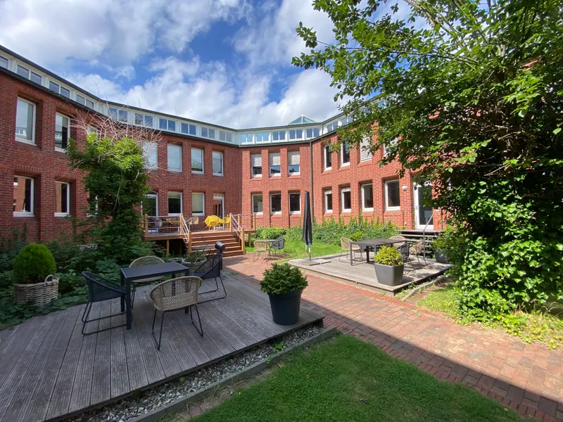 783 qm B&uuml;rofl&auml;che am idyllischen Stadtgraben