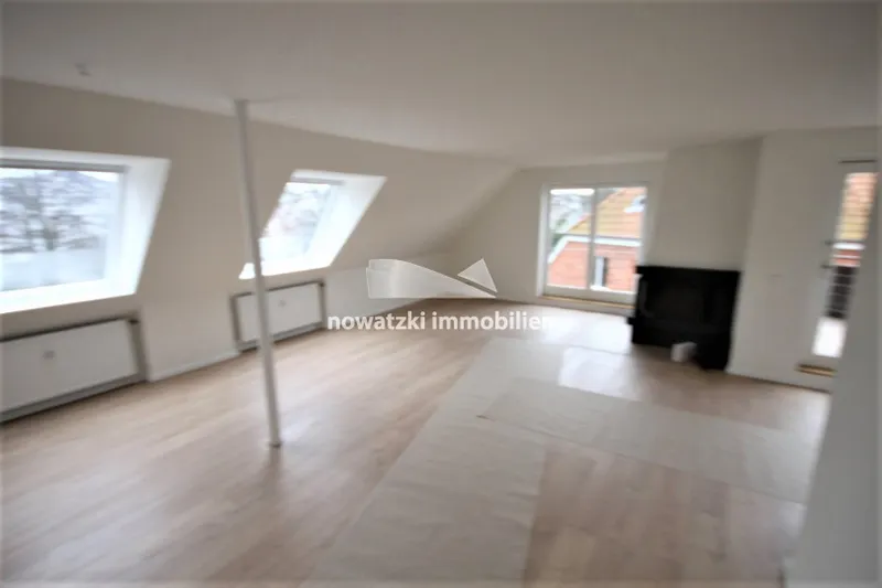 +++ Vor dem M&uuml;hlentor !!! DG / Maisonette -S&uuml;d-Balkon + Kamin +++