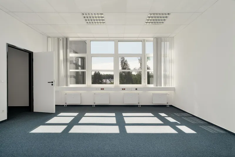 Moderne B&uuml;rofl&auml;chen mit flexiblen Nutzungsm&ouml;glichkeiten &ndash; ca. 312 m&sup2; im Gewerbepark