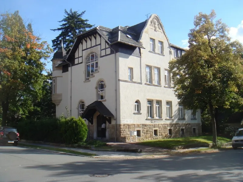 VERMIETET ### WORK & LIVE: GEMEINSAM ARBEITEN MIT ERFAHRENEN COACHES UND COWORKERN IN GRÜNDERZEITVILLA…