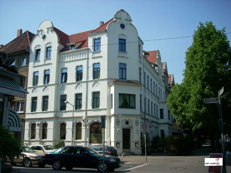 WG-TAUGLICHE 4-ZIMMER-WOHNUNG IM ERDGESCHOSS …