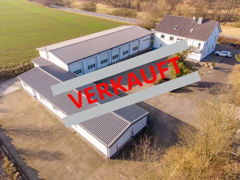 FIRMENGELÄNDE MIT BÜROS, WOHNHAUS, LKW-HALLE…