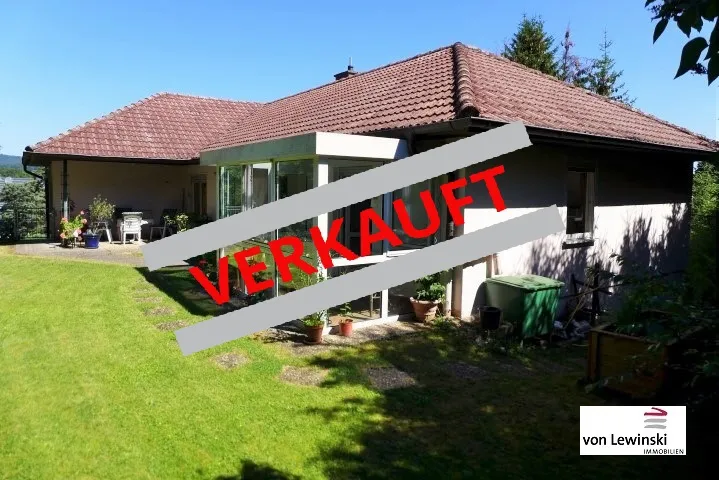 VERKAUFT – EINFAMILIENHAUS MIT GARAGE UND STALL…