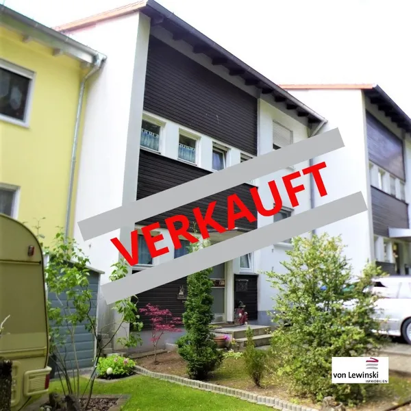 VERKAUFT ### REIHENMITTELHAUS MIT BALKONEN UND GARAGE…