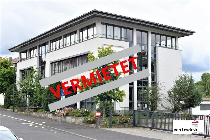 VERMIETET – MODERNES – MÖBLIERTES BÜROHAUS IN ZENTRALER LAGE…