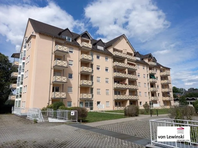 GEMÜTLICHE DACHGESCHOSSWOHNUNG MIT HERRLICHEM AUSBLICK …