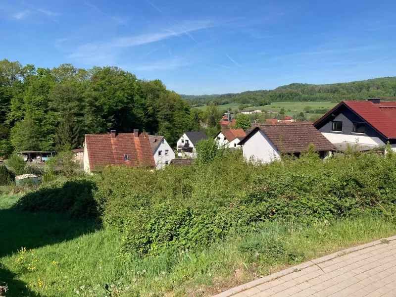 GRUNDSTÜCK FÜR EINFAMILIENHAUS MIT BAUPLANUNG…