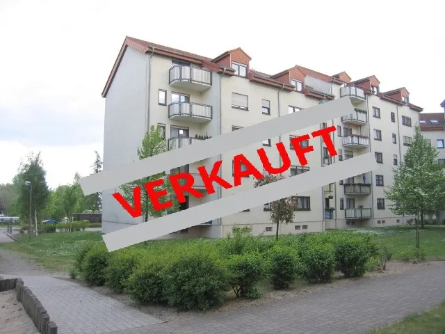 BEZUGSFREIE 2 ZIMMERWOHNUNG MIT STELLPLATZ UND AUFZUG …
