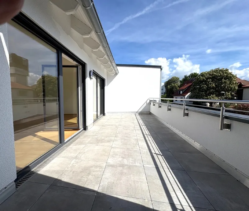 PENTHOUSE IN BÖCKELS: STILVOLLES WOHNEN MIT DACHTERASSE UND MODERNEM KOMFORT…