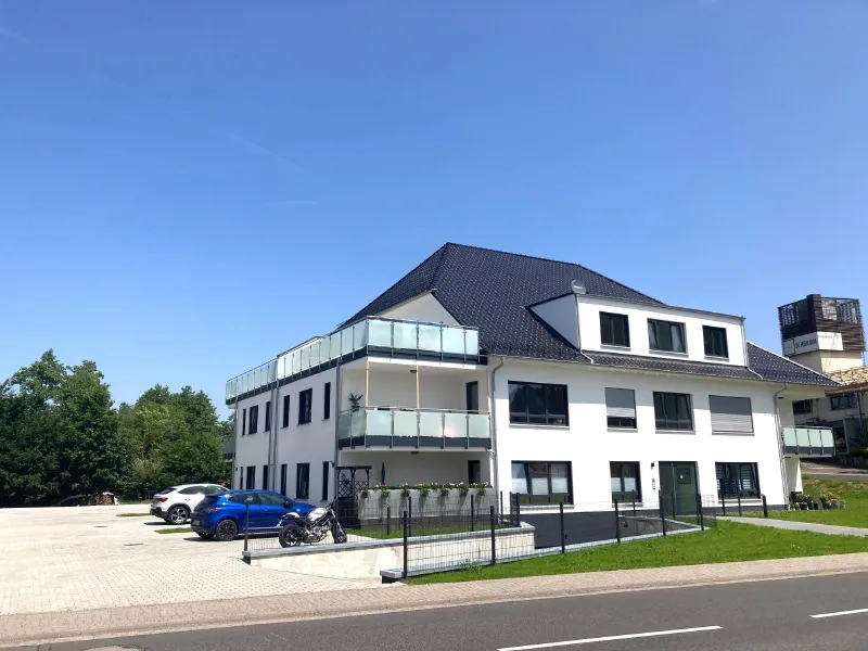 GROSSE 4 ZKB WOHNUNG IN BÖCKELS MIT BALKON UND MODERNEM KOMFORT…