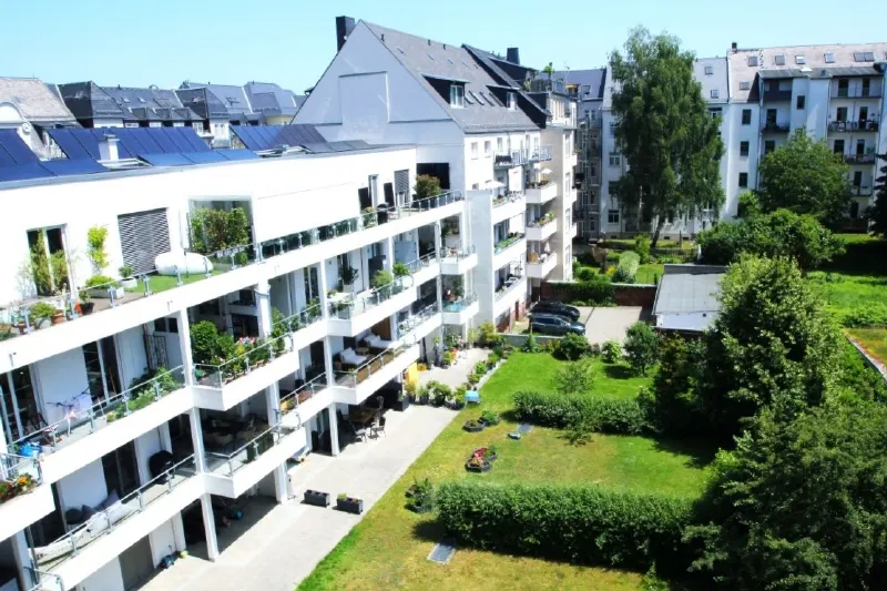 …BEHAGLICHES ZUHAUSE UNTERM DACH…