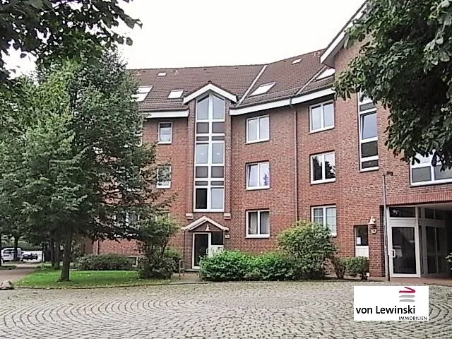 GROSSZÜGIGE 3-ZW MIT DACHTERRASSE SUCHT LANGZEITMIETER …