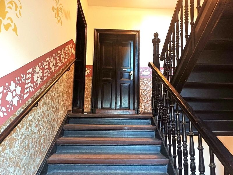 ZWEI ZIMMER-APPARTEMENT IN WAHREN…