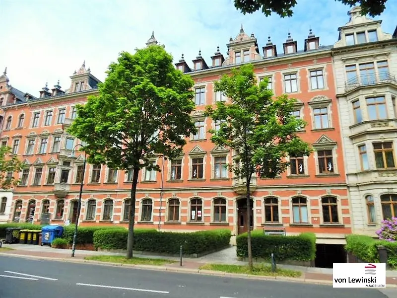 CHARMANTE KASSBERGWOHNUNG MIT EINBAUK&Uuml;CHE, BALKON UND STELLPLATZ…