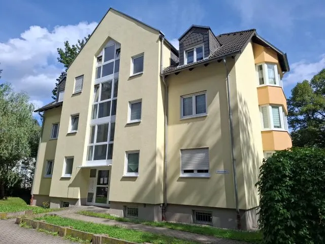 SCH&Ouml;NE WOHNUNG MIT EINBAUK&Uuml;CHE UND STELLPLATZ AM SCHLOSSTEICH …