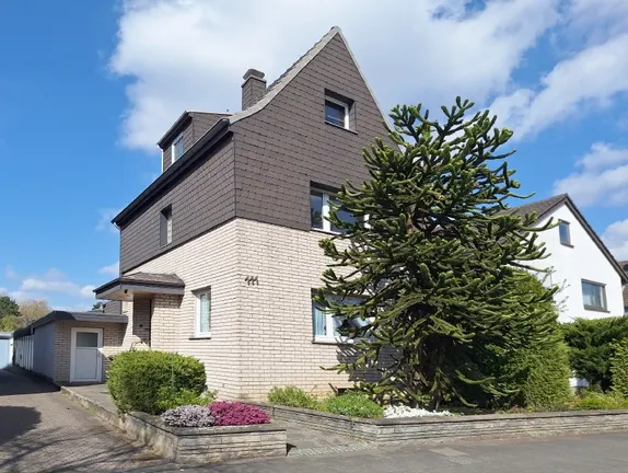 Hausansicht Straßenseite