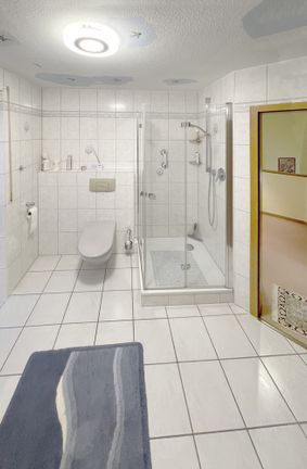 Fenster Dusch/Wannenbad