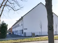 Straßenansicht 1