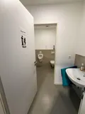 WC Halle 5