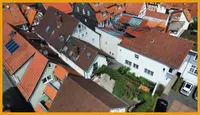 Luftansicht mit Garten