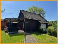 Freisitz und Garage