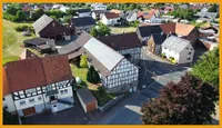 Seitenansicht auf das Objekt