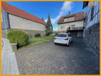 Hofeinfahrt