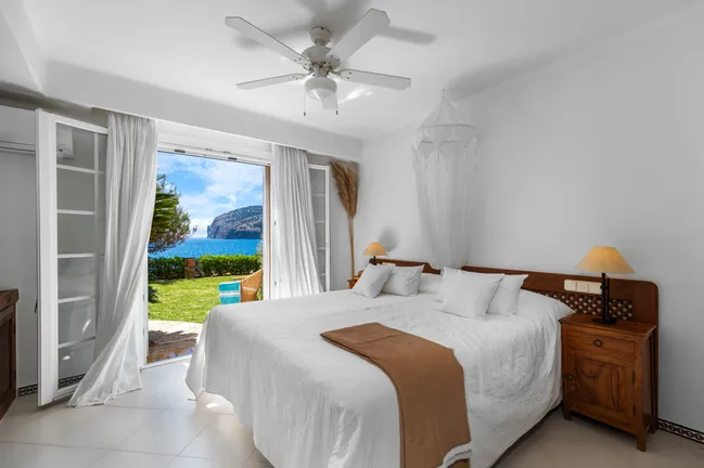 Schlafzimmer mit Meerblick
