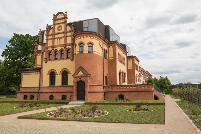 Aussenansicht Nebeneingang