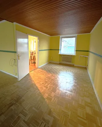 Blick in die Kücheund den Garten
