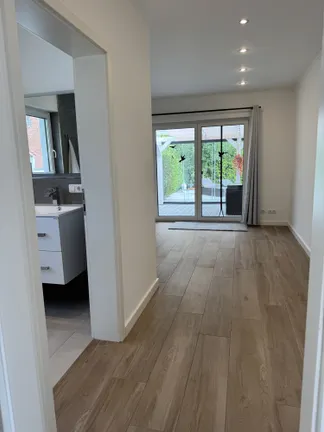 Schlafzimmer mit Bad en suite im OG