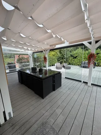 überdachte Terrasse