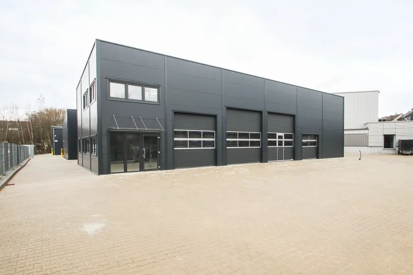 NEUBAU