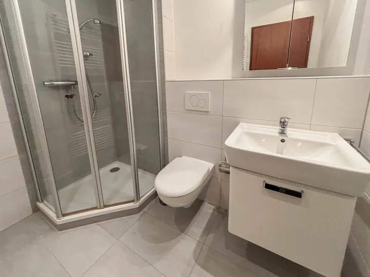 modernes Duschbad 