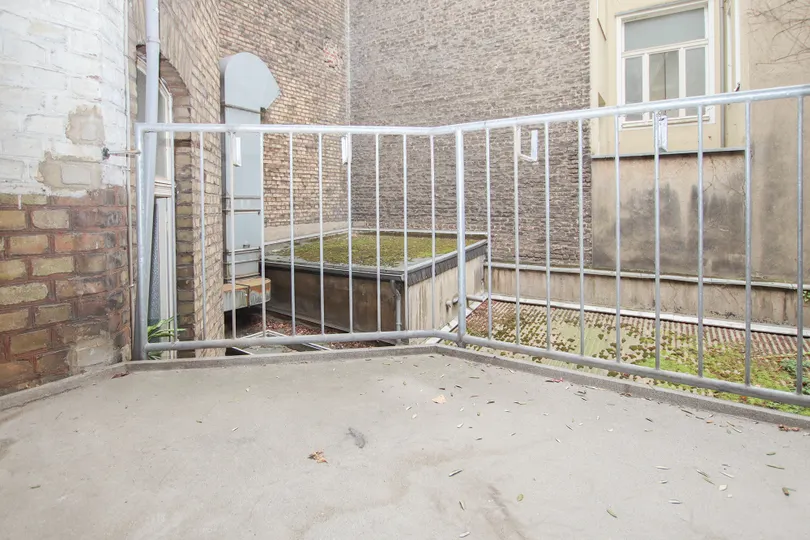 Balkon zum Innenhof
